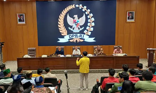 Pimpinan DPR Dengarkan Deretan Tuntutan Mahasiswa Usai Gelombang Aksi Berdarah