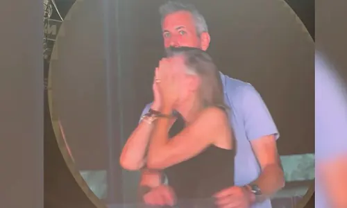 Gegara Konser Coldplay, CEO Astronomer Ketahuan Selingkuh: Drama Kiss Cam yang Bikin Heboh!